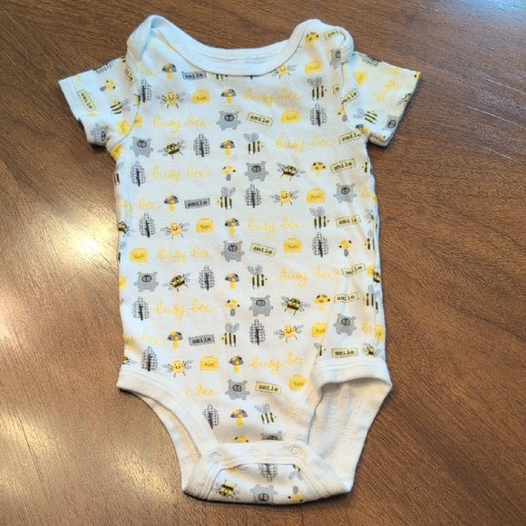 BabiesRUs Other - BabiesRUs Yellow and Gray Bee Print Bodysuit